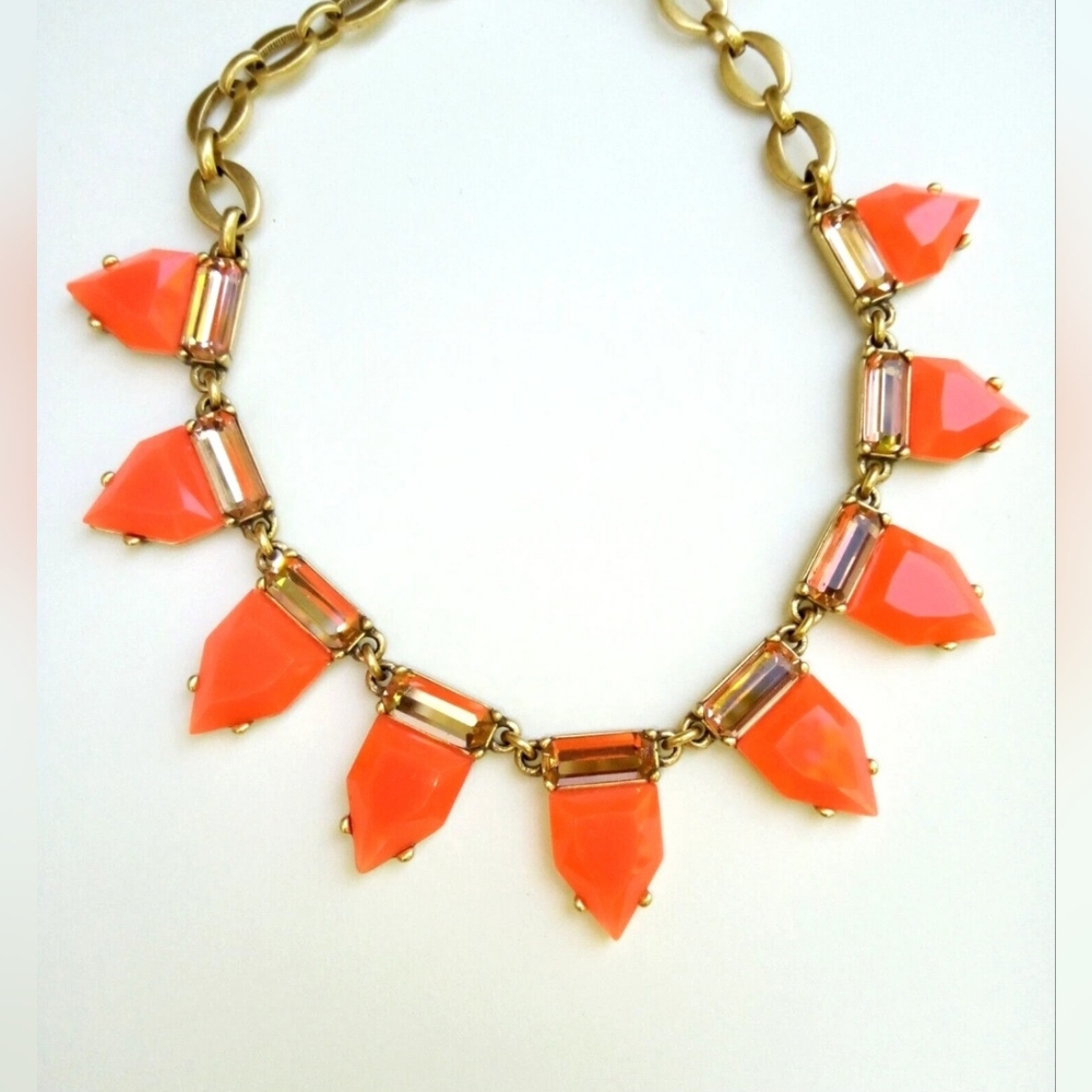 Stella & Dot Pretty Little Liars Coral Pink Statement Necklace ~ Unsigned